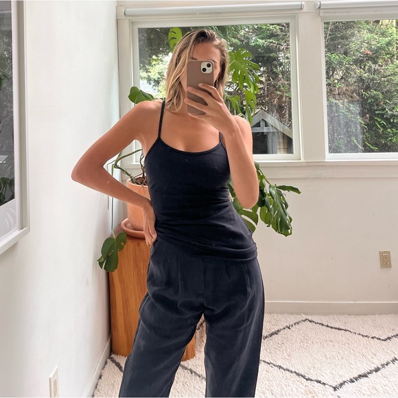 Long lululemon athletic tank - fits like a S - Picture 1 of 3